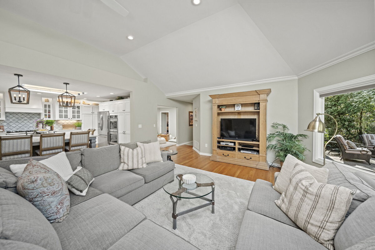 37-web-or-mls-A7402339