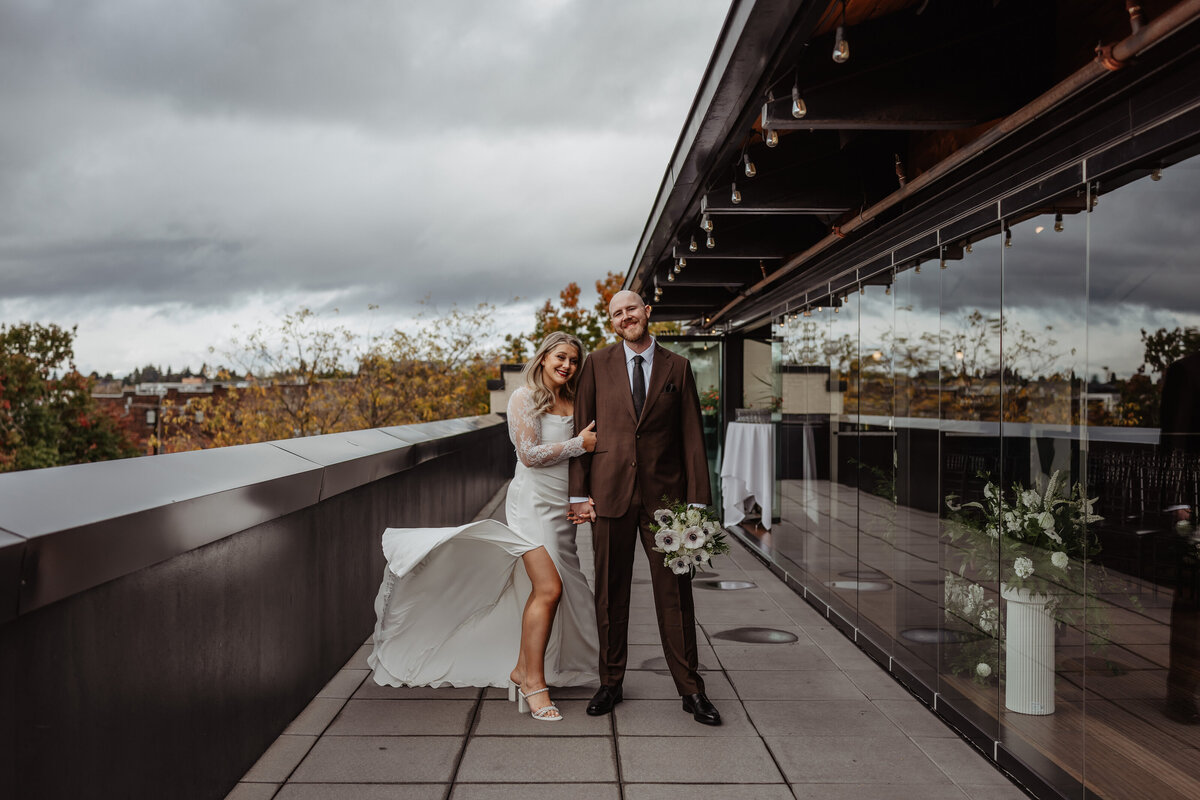 jessica-tyler-olympic-rooftop-pavilion-wedding-201