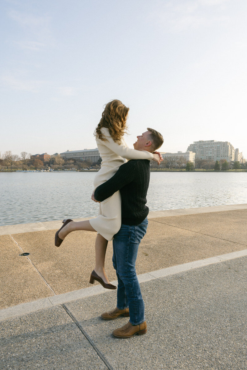 A sunrise engagement session at the Jefferson Memorial