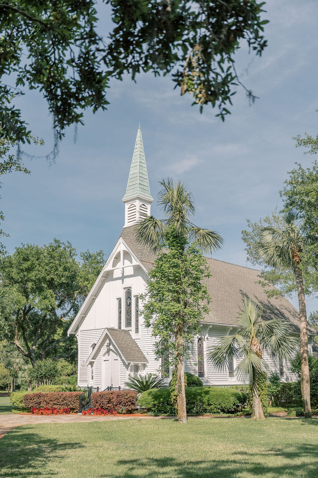 photo of a chapel at the beach in St. Simons Island taken by Rhonda Rowell, St. Simons Wedding Photographer