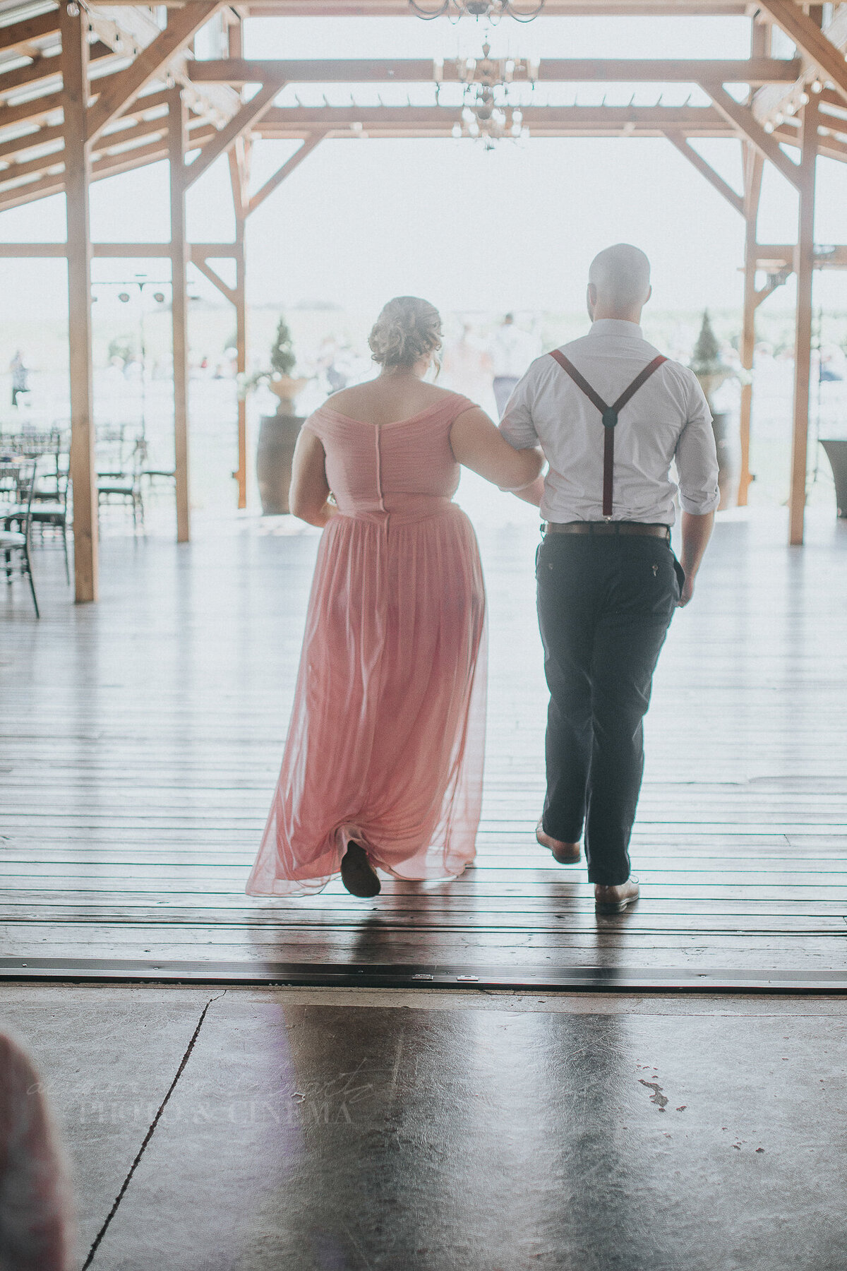 ceremony _ alaynna ann schwartz _ harpors vinyard _ iowa photographer _ playlife photography_0083