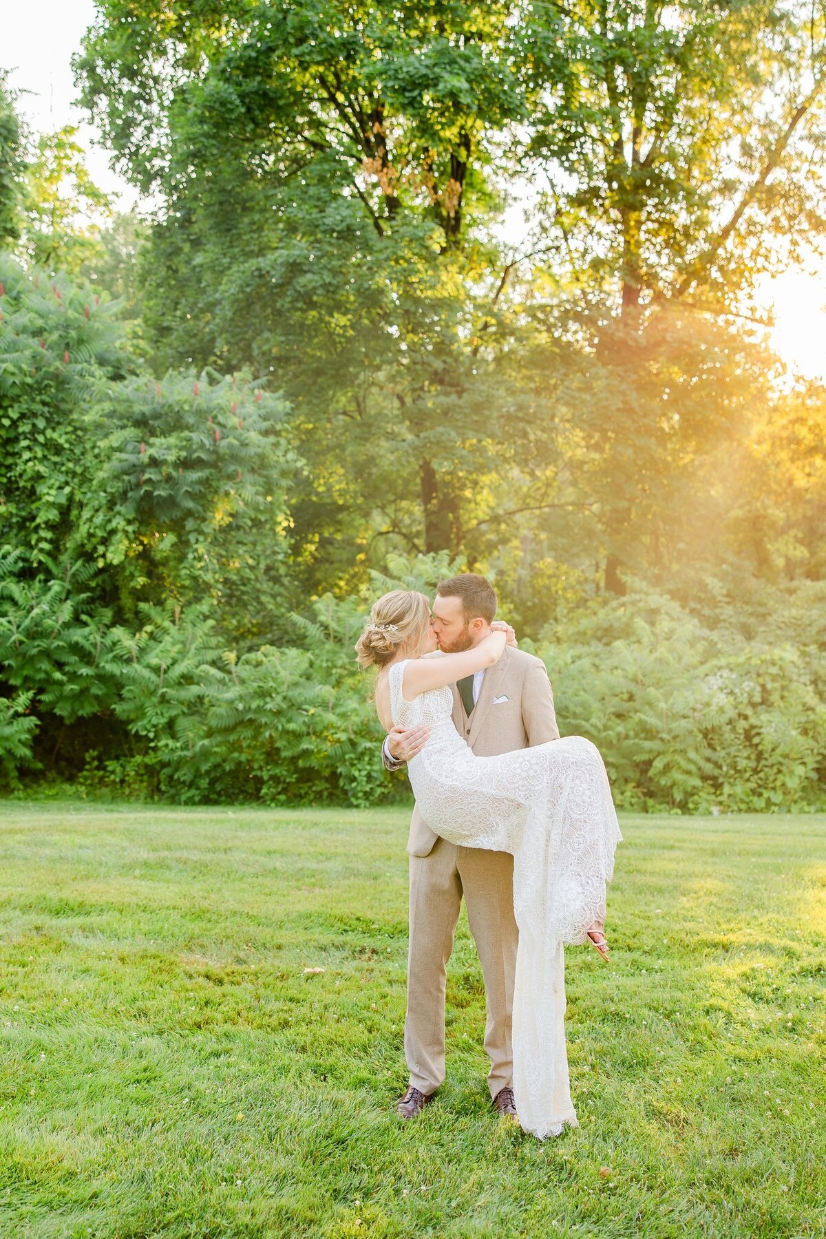 20240622-Phelps Hathaway House Wedding-Suffield CT-Gina Ben-00-Sneak Peek-249