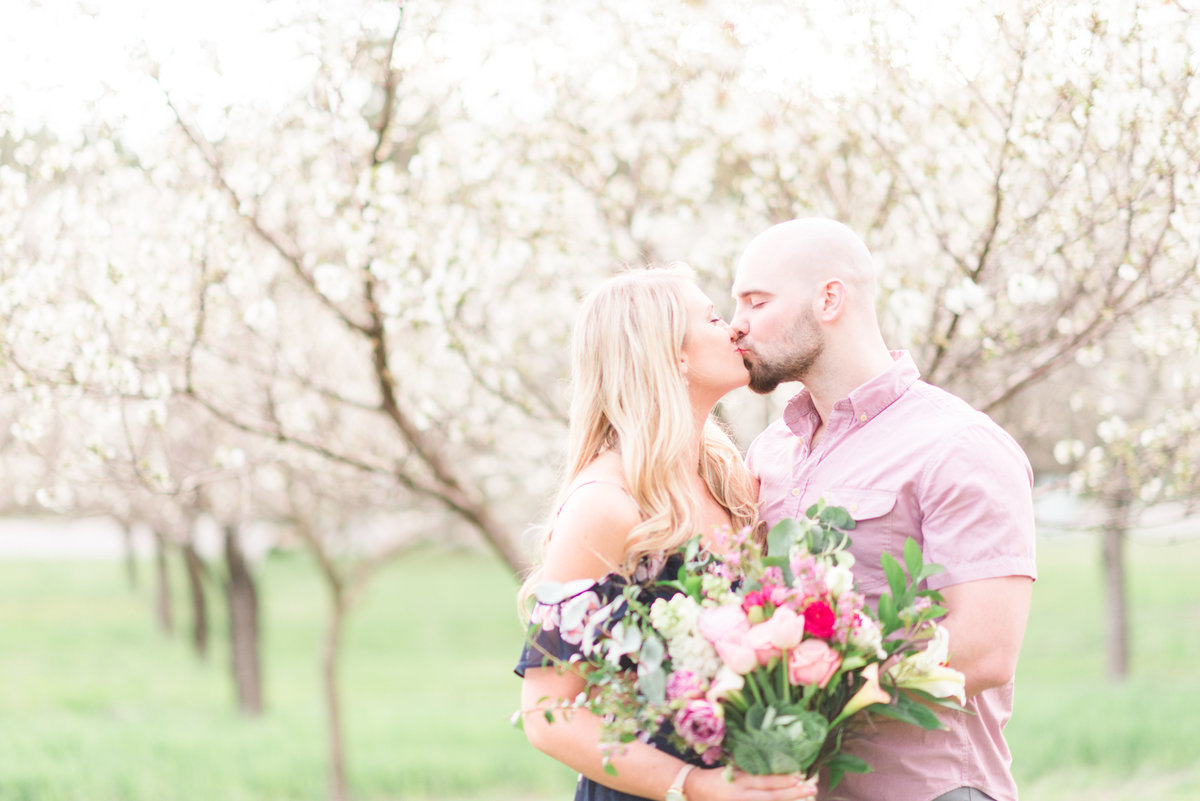 summer engagement photographer