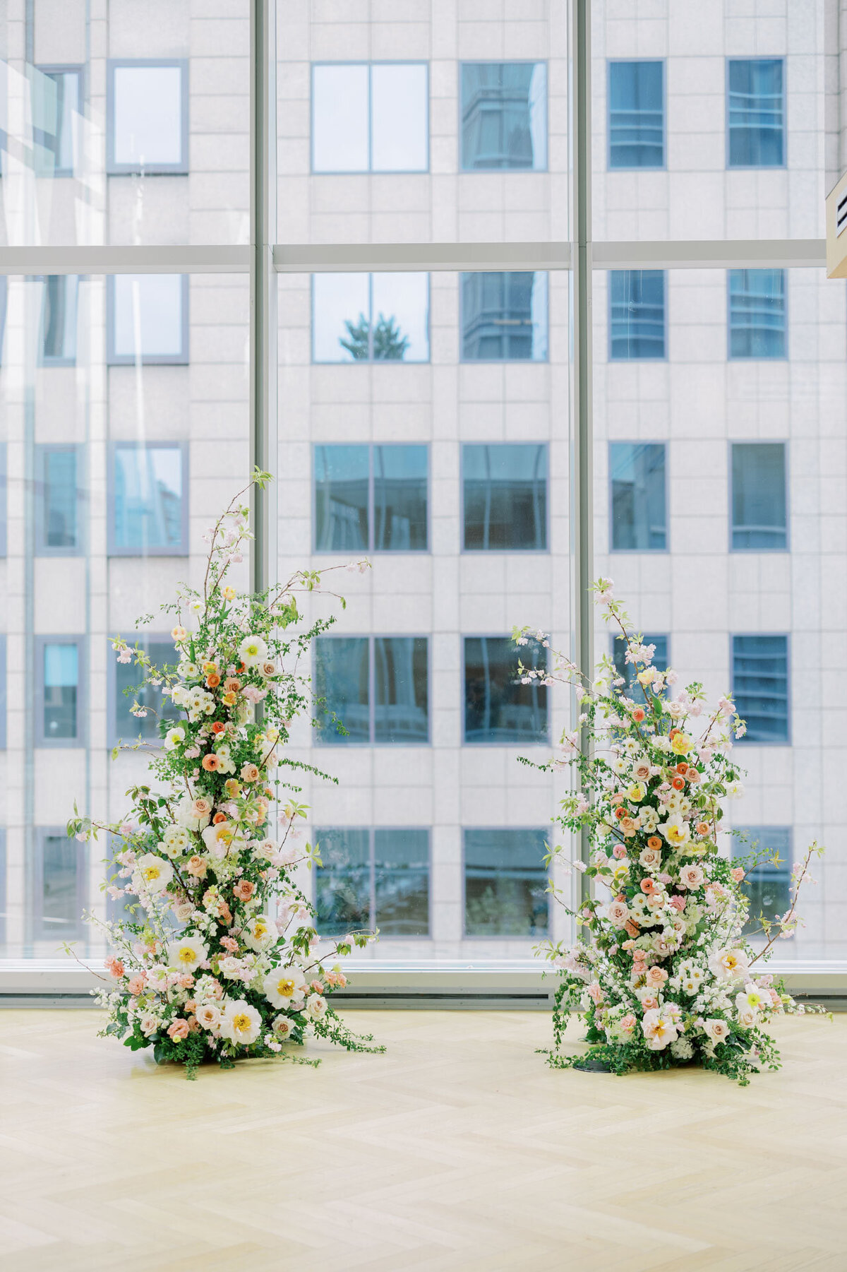 Shangri-La-Hotel-Toronto-Wedding_Editorial-Wedding-Photographer0037