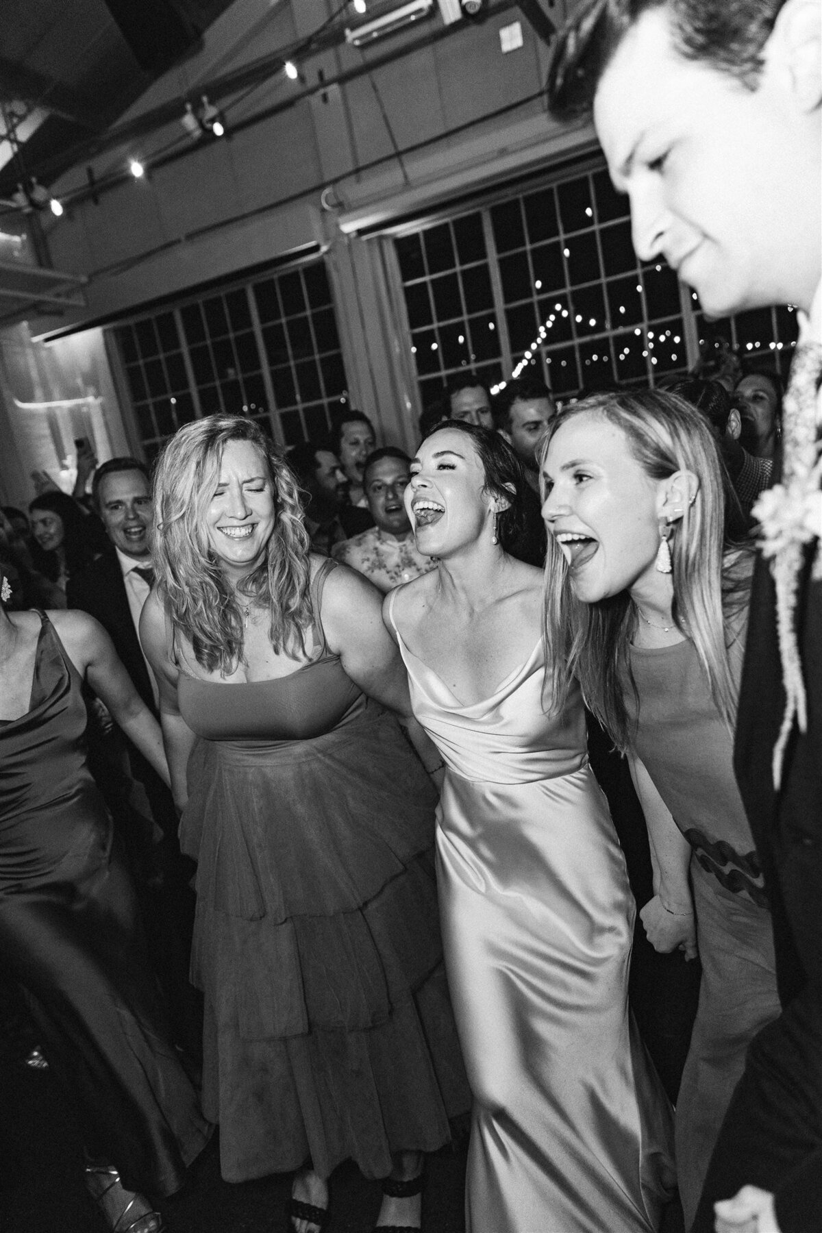 palace-of-fine-arts-gallery-308-wedding-emily-louis-ashley-carlascio-photography-1032