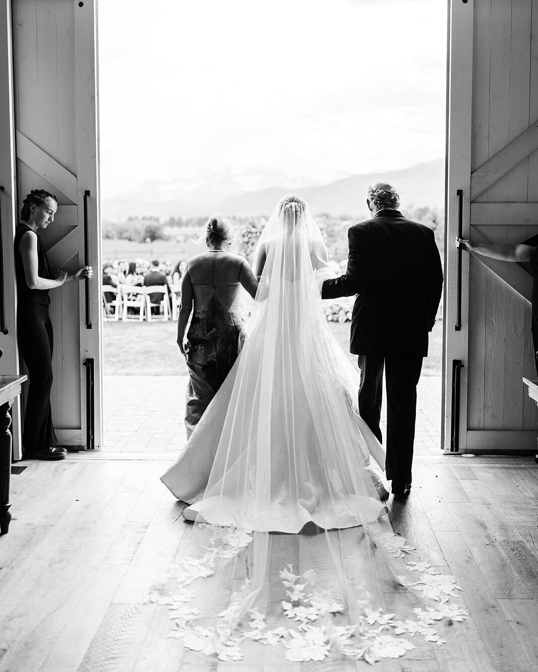 river-bottoms-ranch-june-summer-mountain-wedding-pepper-nix-2408-0770bw