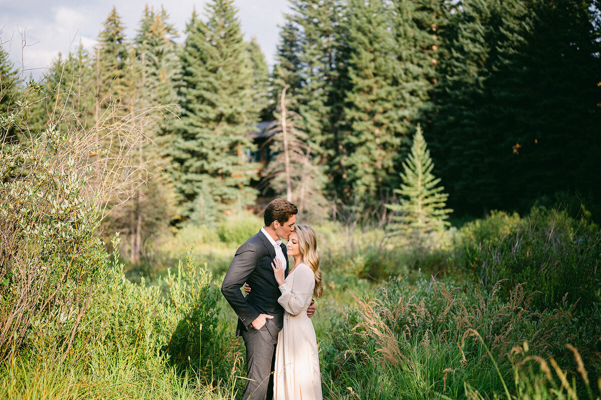 whimsical-vail-village-summer-engagement-by-jacie-marguerite-34