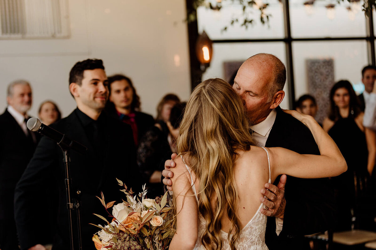 galleria-marchetti-modern-chicago-downtown-wedding-021