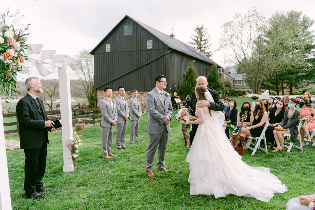 Virginia-barn-farm-weddings-tranquility-farm00029