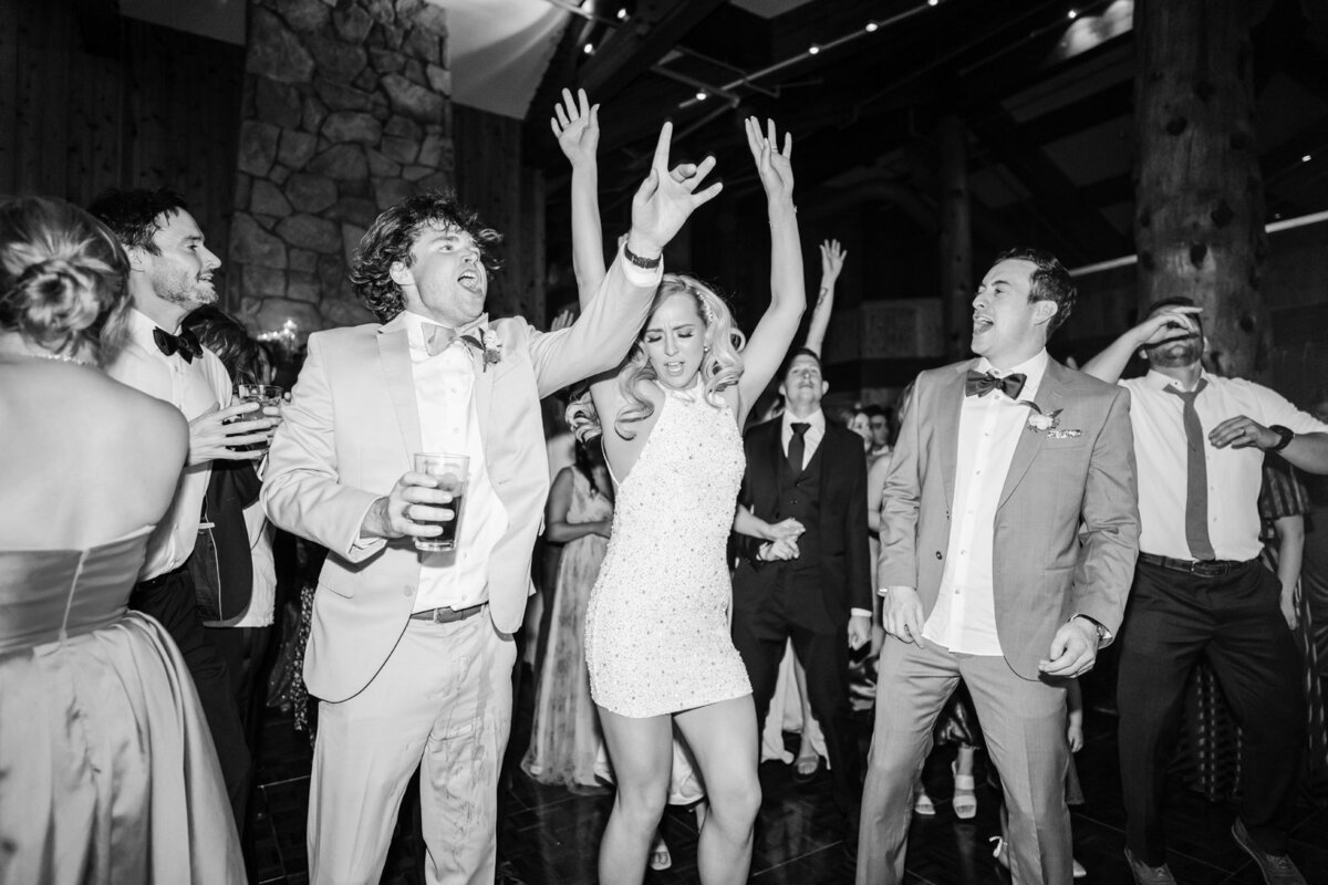 deer-valley-mountain-summer-wedding-logan-walker-423L-3130bw