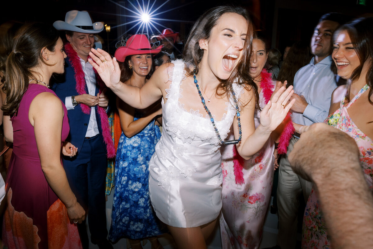 Diana-Brewer_Emily-Calvin_10Dancing-53