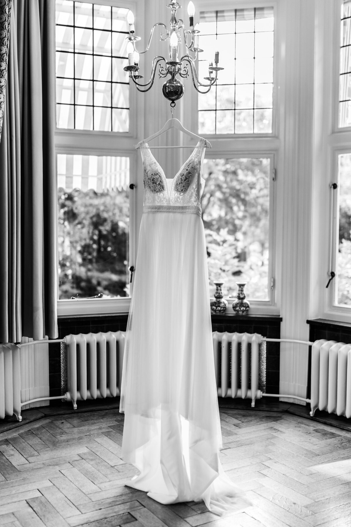 ntimate elopement ceremony