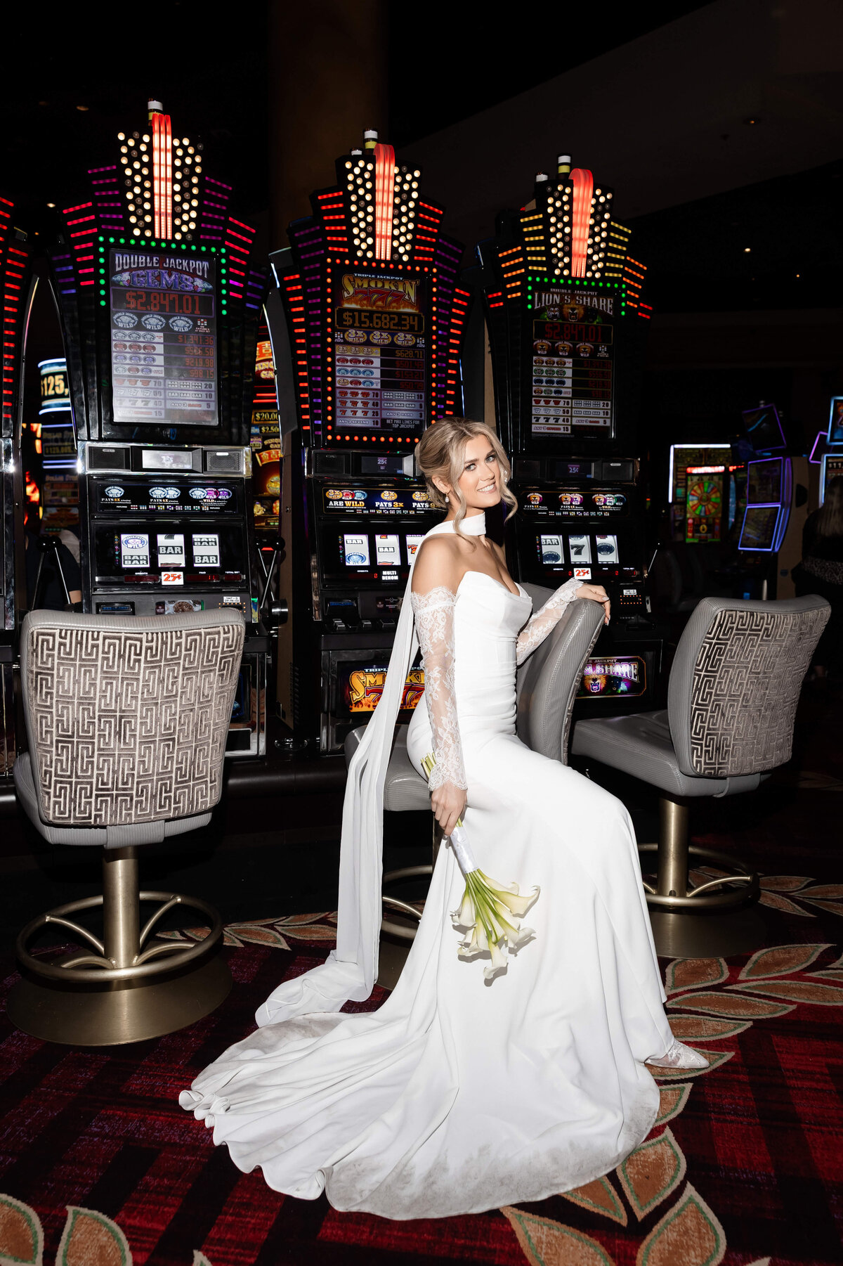 58_riskyexposure_maddie-noah_las-vegas-elopement-photography