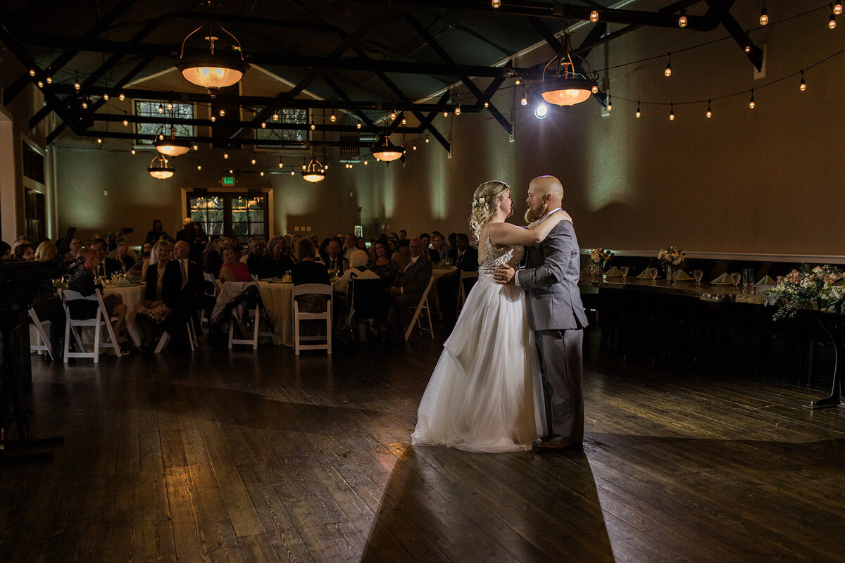 reception dancing photos joanna monger photography