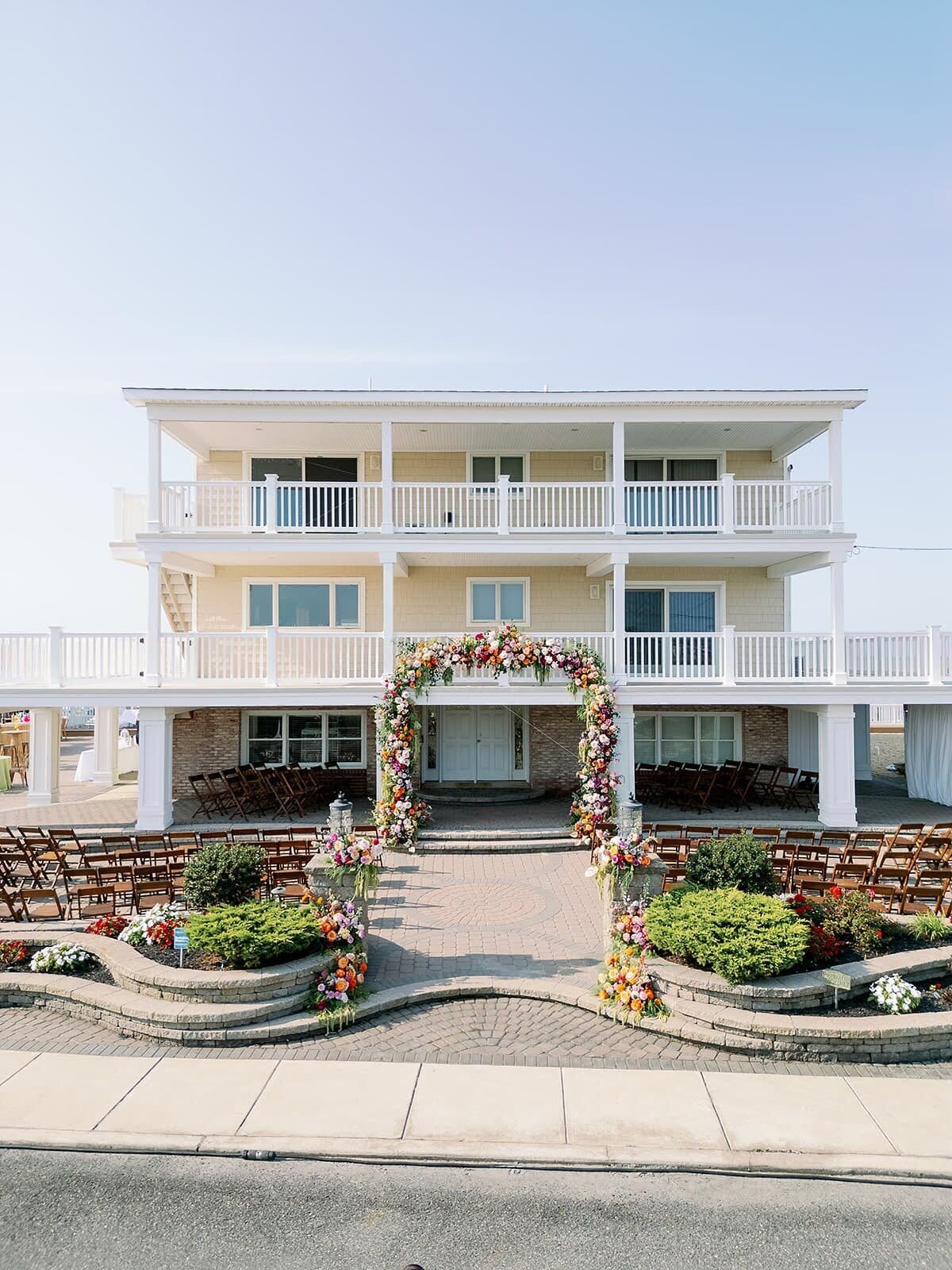 Colorful-tented-Jersey-Shore-beach-wedding12