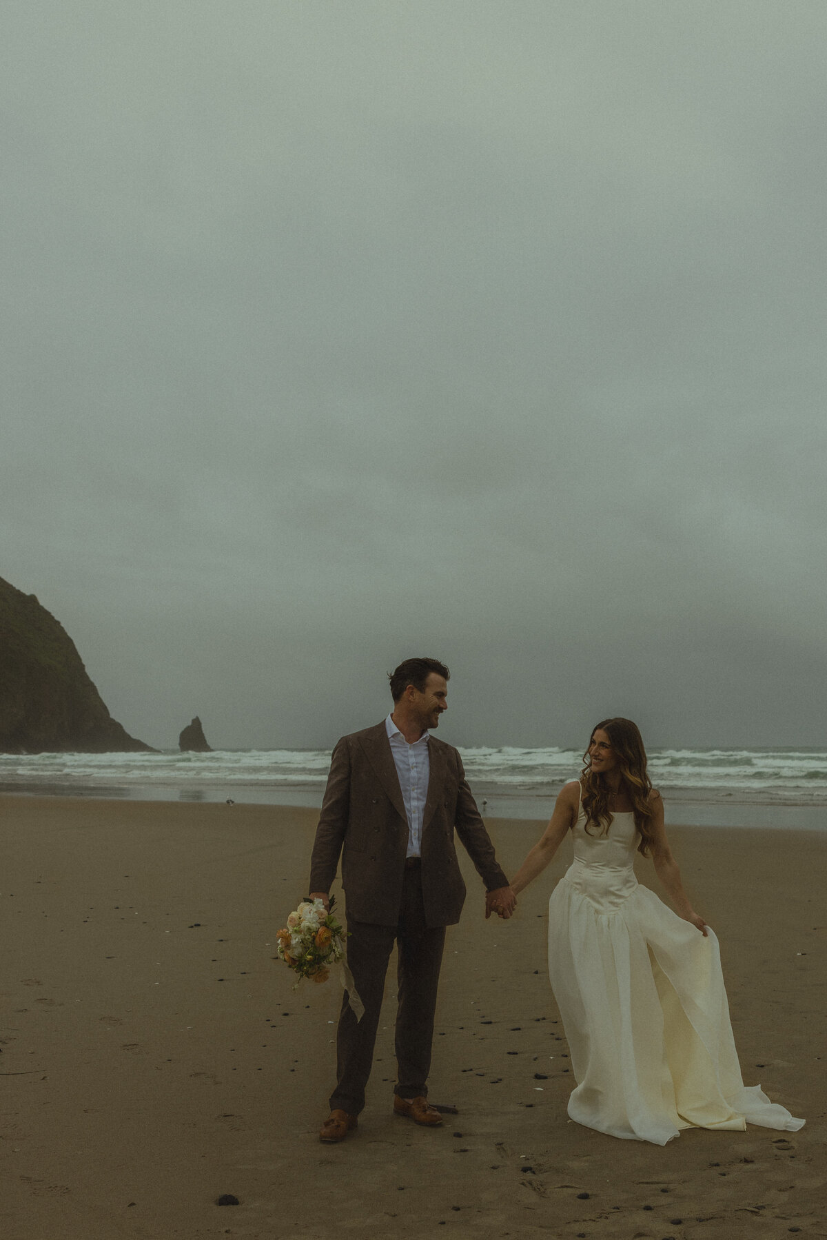 CannonBeachCouple-11