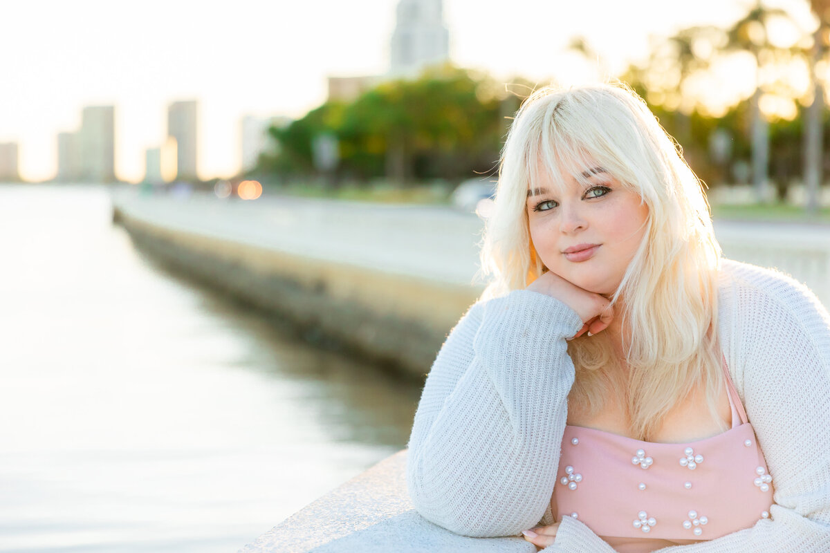 Tampa-Florida-Senior-Photographer-urban-nature-beach-senior-session-senior-portraits-girls-senior-portrait-ideas36