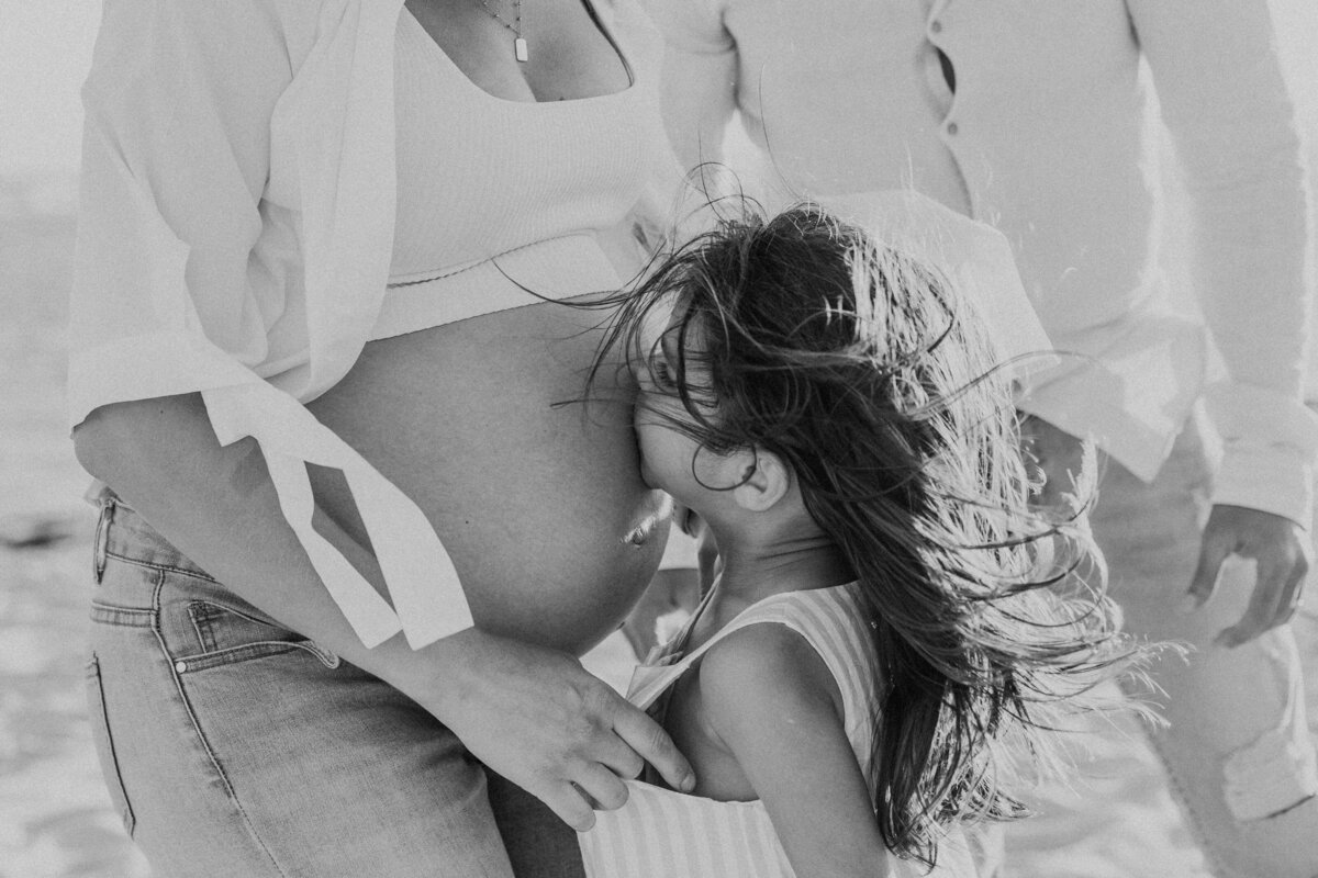 Melbourne-Maternity-Photographer-Altonabeach-PortraitsbyPriya-Aggie-29