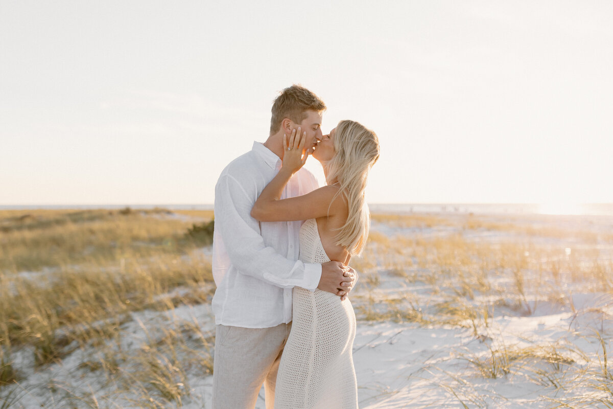 engagement-session-at-Anna-Maria-Island-with-Regan-and-Quinn37