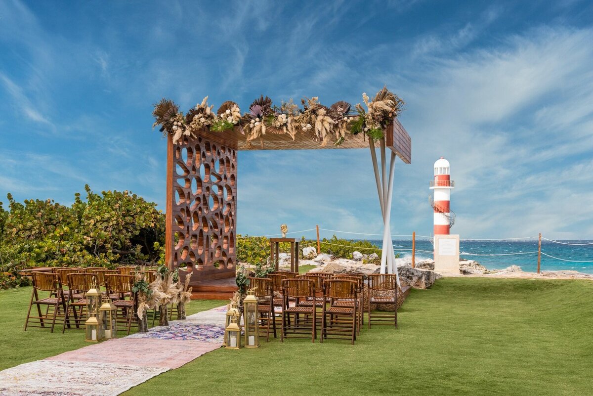 Hyatt-Ziva-Cancun-Wedding-Lighthouse-Gazebo-2 (1)