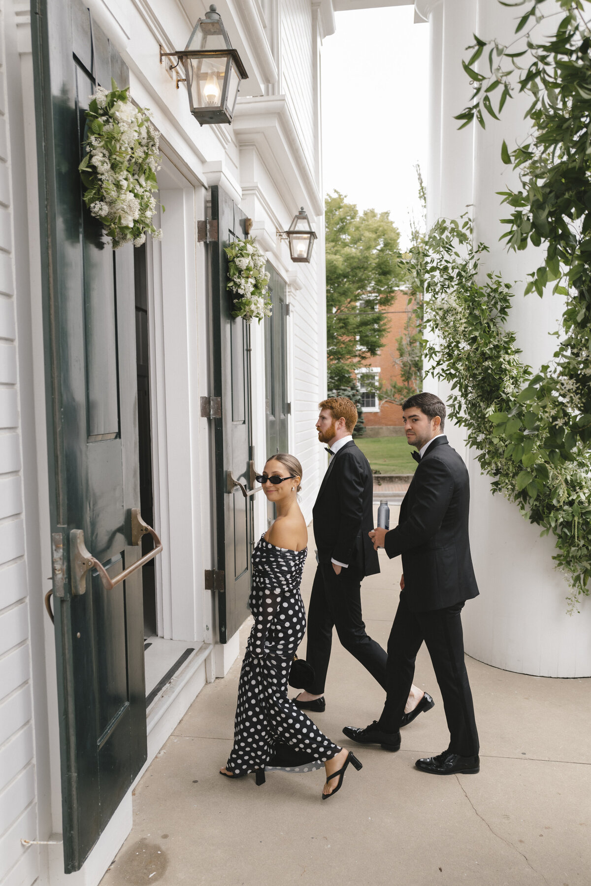 Marthas-vineyard-wedding-planner-kg-events-design-luxury-destination-weddings-private-events-corporate-events-edgartown-ma-event-designer-outdoor-tented-wedding-reception-island-wedding-vogue-wedding-pohogonot-58