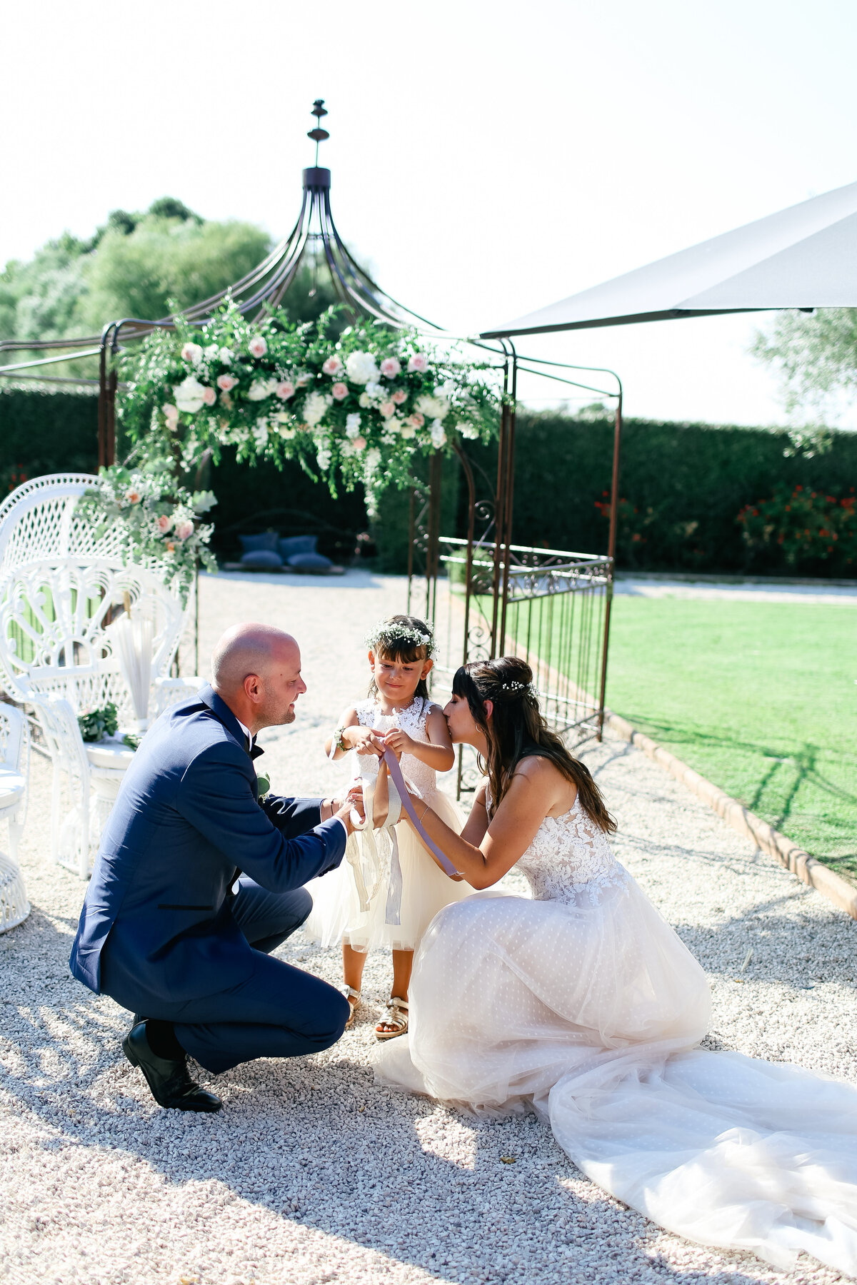 luxury-destination-wedding-chateau-vaudois-provence-leslie-choucard-photography-18