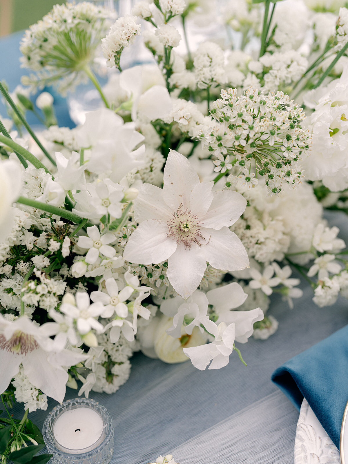 37-intimate-destination-wedding-french-riviera-with-white-flowers