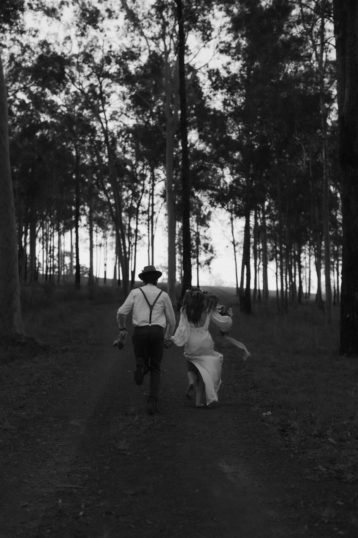 WeddingPhotographyFunCandidVintageFilmRomanticCouple-182