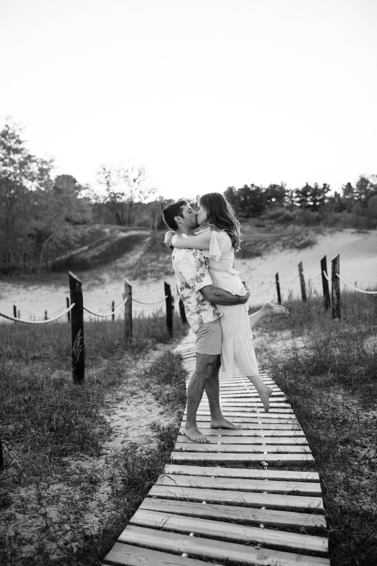 Engagement-Photos-at-Kohler-Andrae14