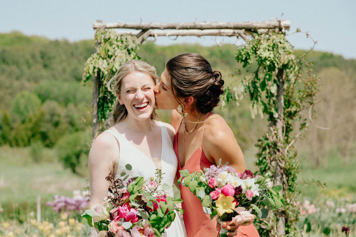 Ontario_Canada_Wedding_Photography_2023_Bridesmaid