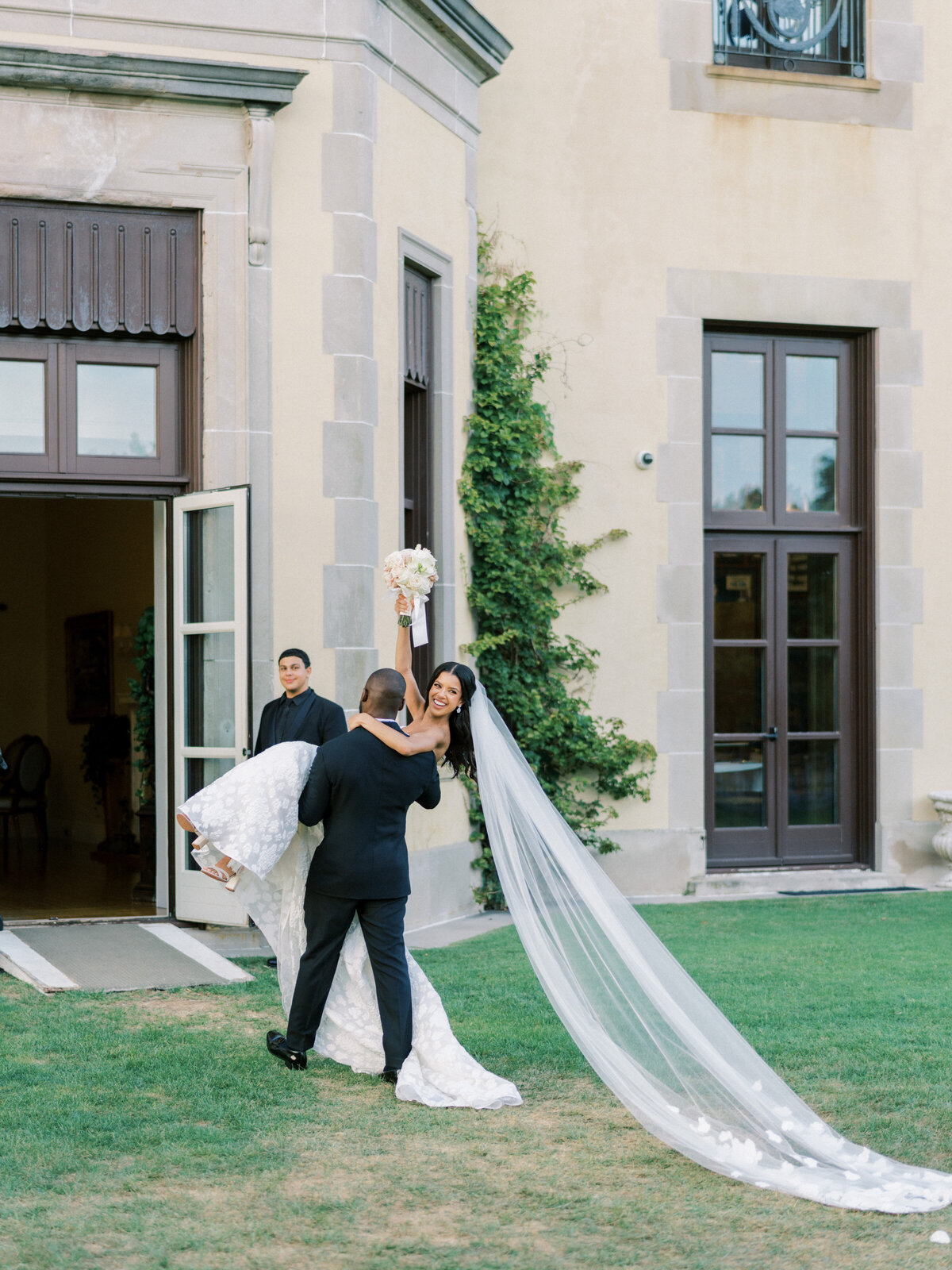 Summer Oheka Castle Wedding | Amarachi Ikeji Photography 07