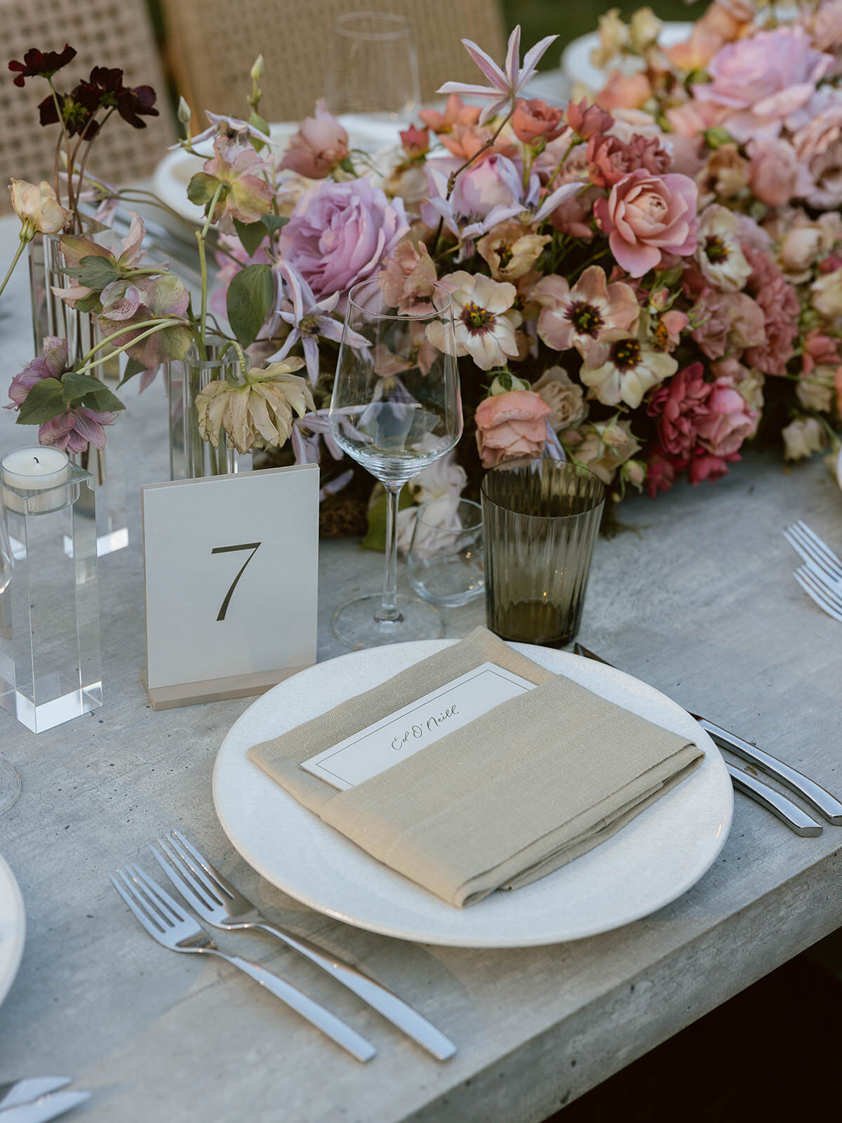 Backyard-Wedding-LosAngeles-ModernFamily-9731