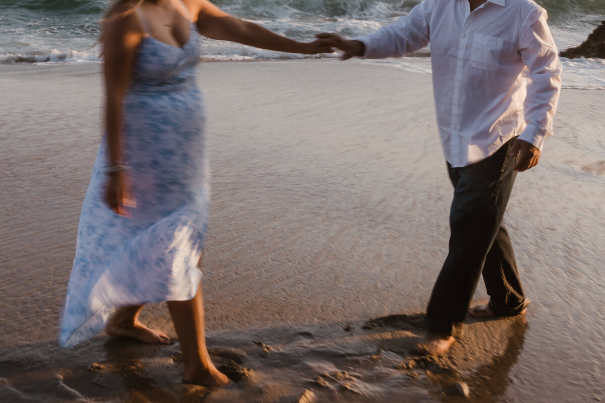 four-percent-photo-photoshoot-engagement-laguna-beach-so-cal-candid-warm-200