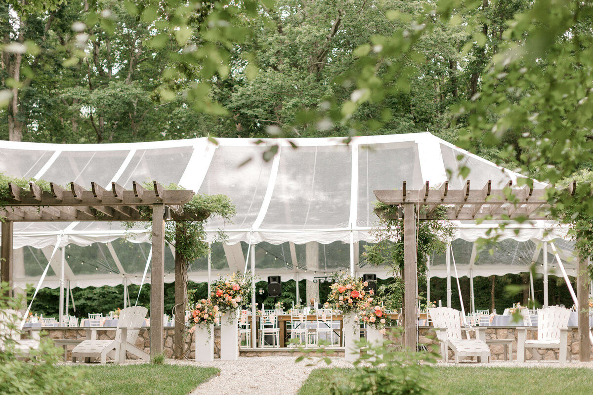 Chatfield Hollow Inn Wedding CT Pearl Weddings And Events (18)