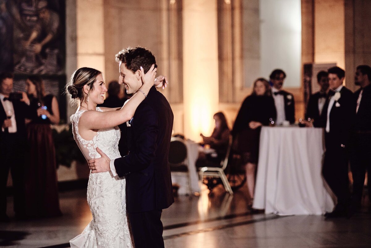 Detroit Institute of Art Detroit, Michigan Wedding_350