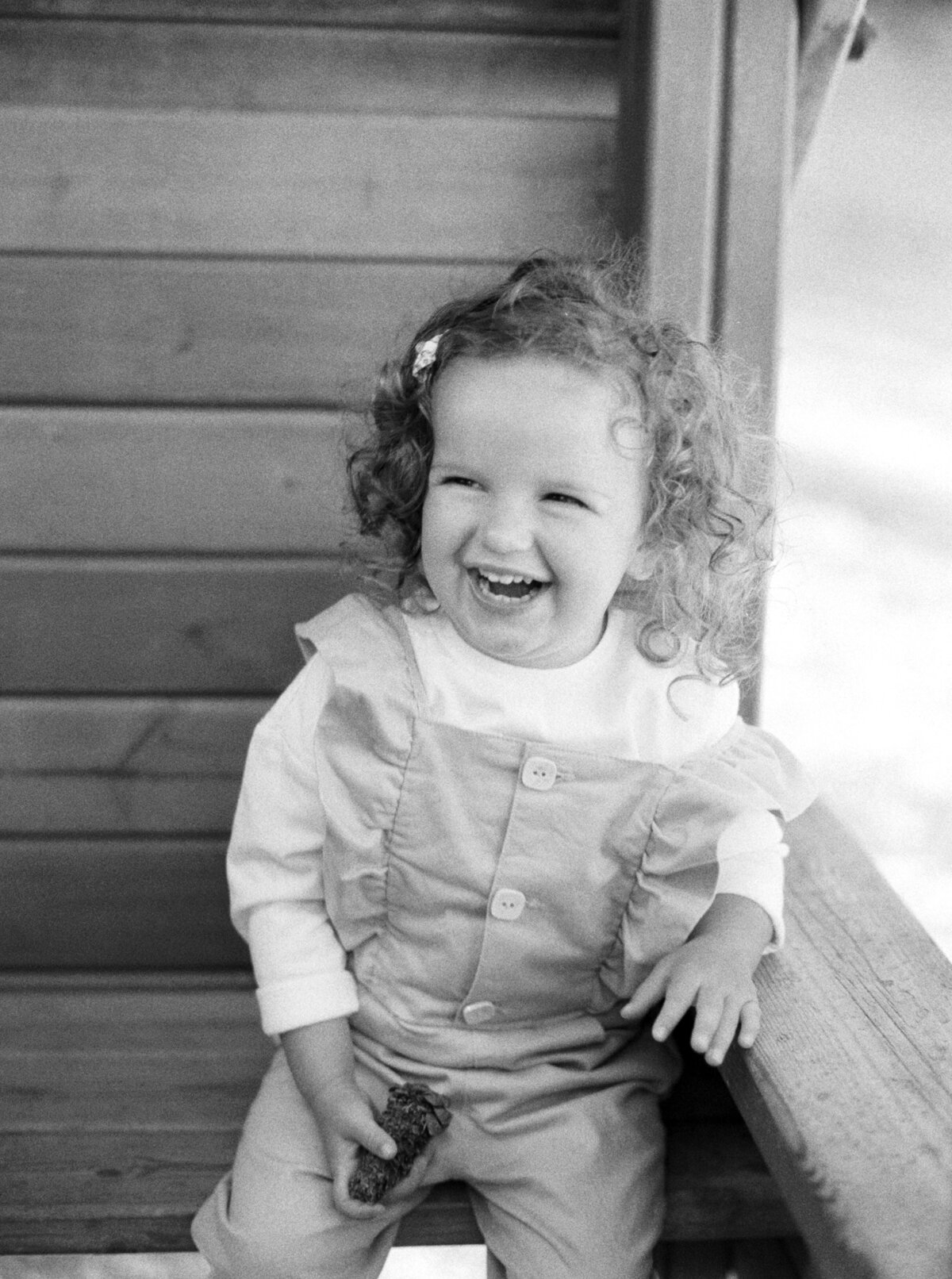 Family photography session outdoors in Cesenatico, Emilia-Romagna, Italy - 22