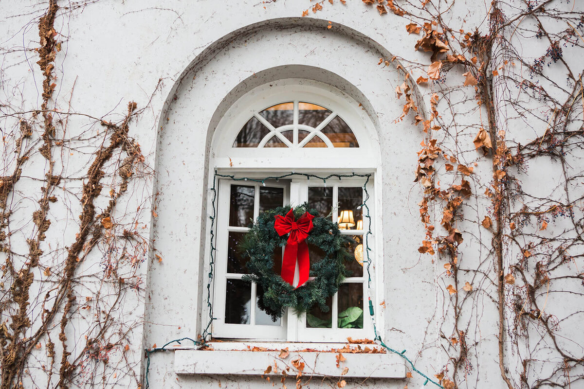 Vancouver-photographer-thisisitstudios-Christmas-at-hycroft-2019-details-150