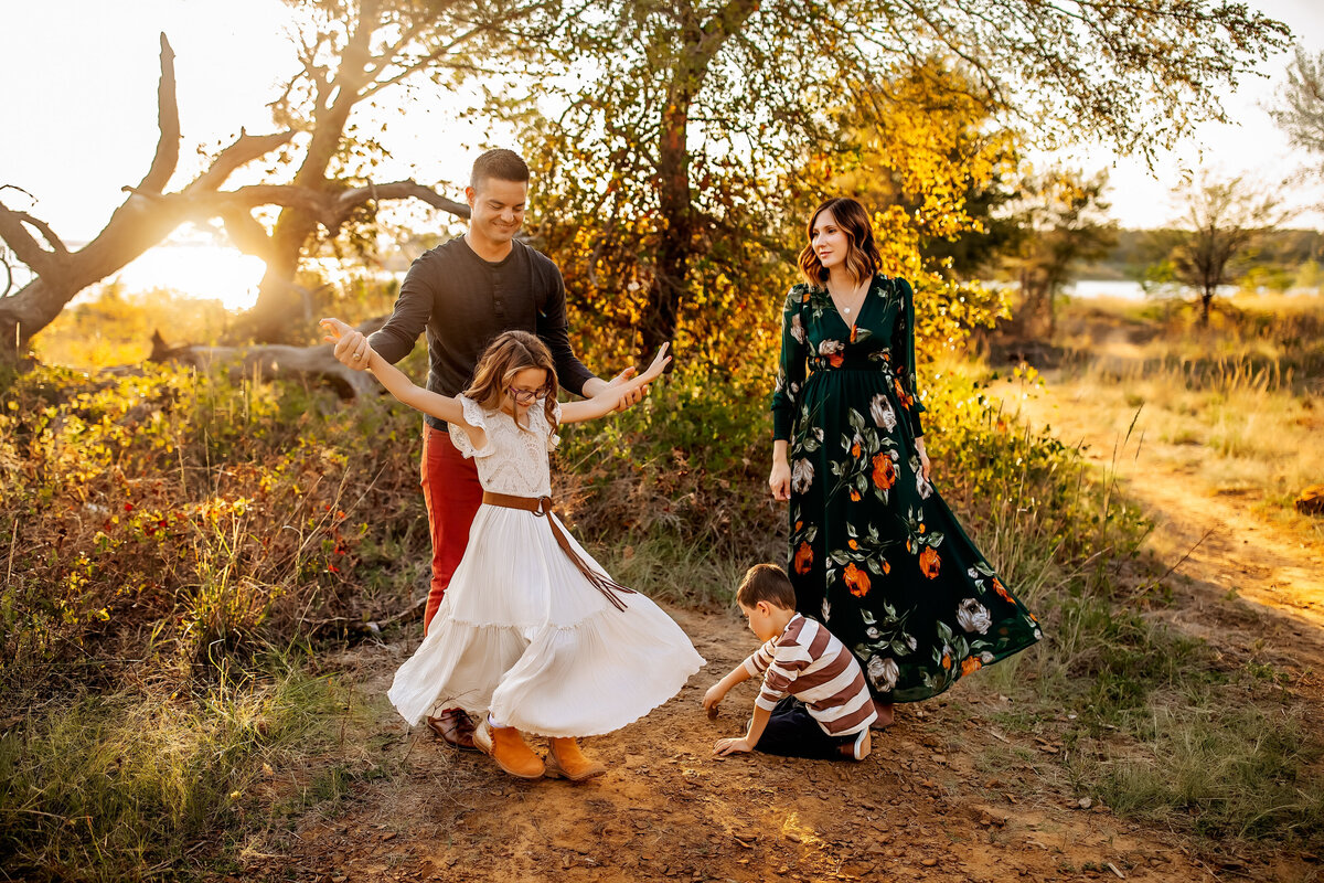 Family session at the lake | Burleson, Texas Family and Newborn Photographer