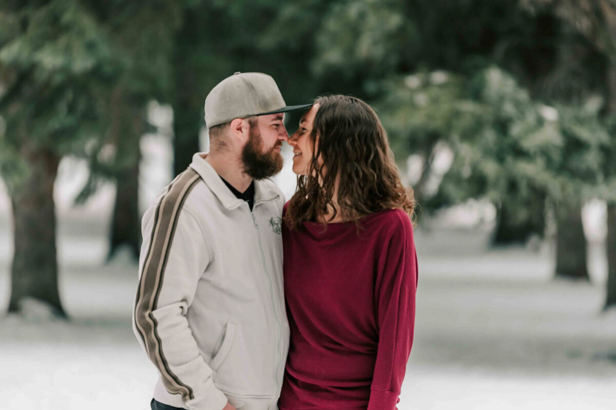 Saskatoon Couples Photographer (5)