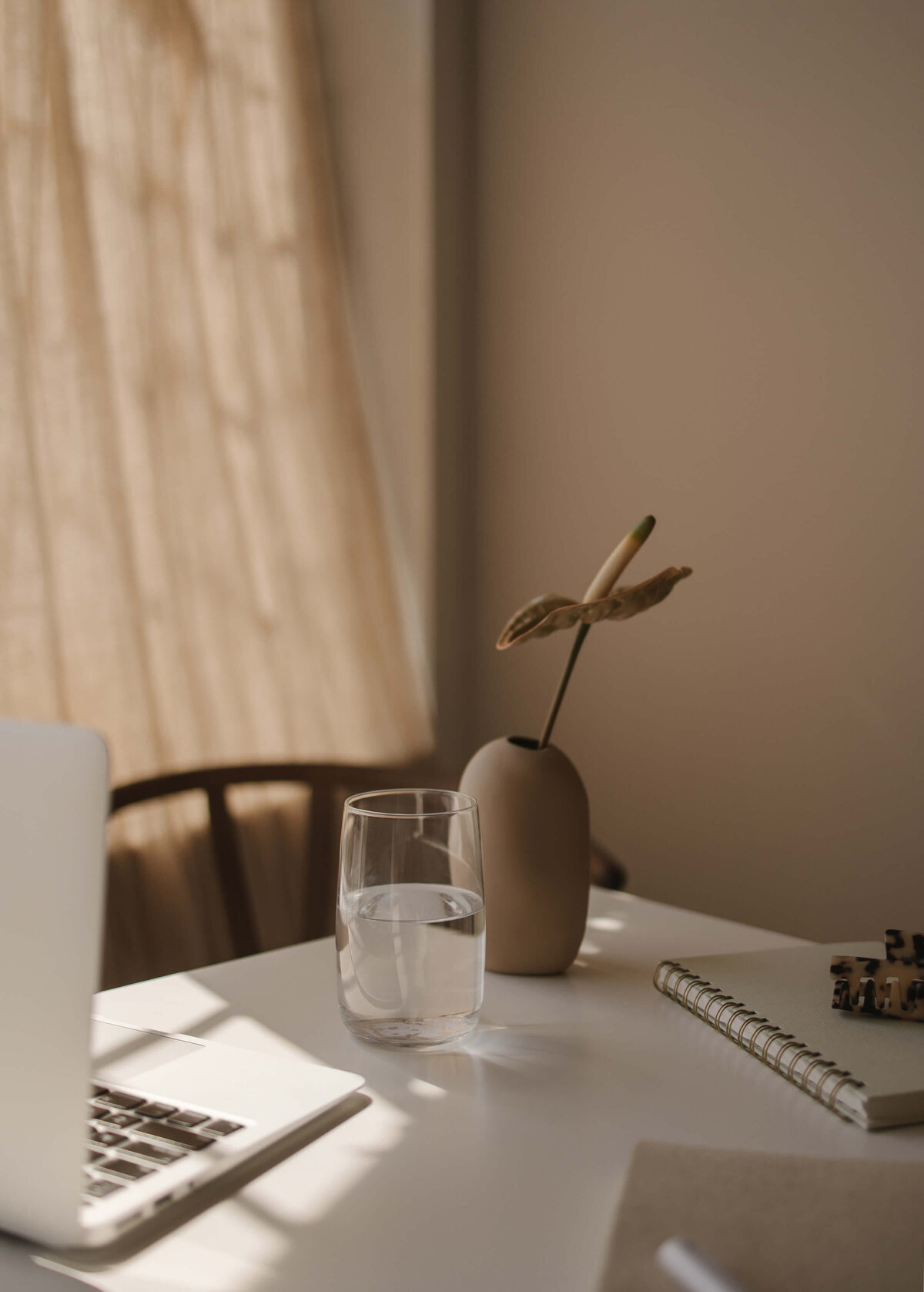 haute-stock-photography-subscription-reflection-collection-2