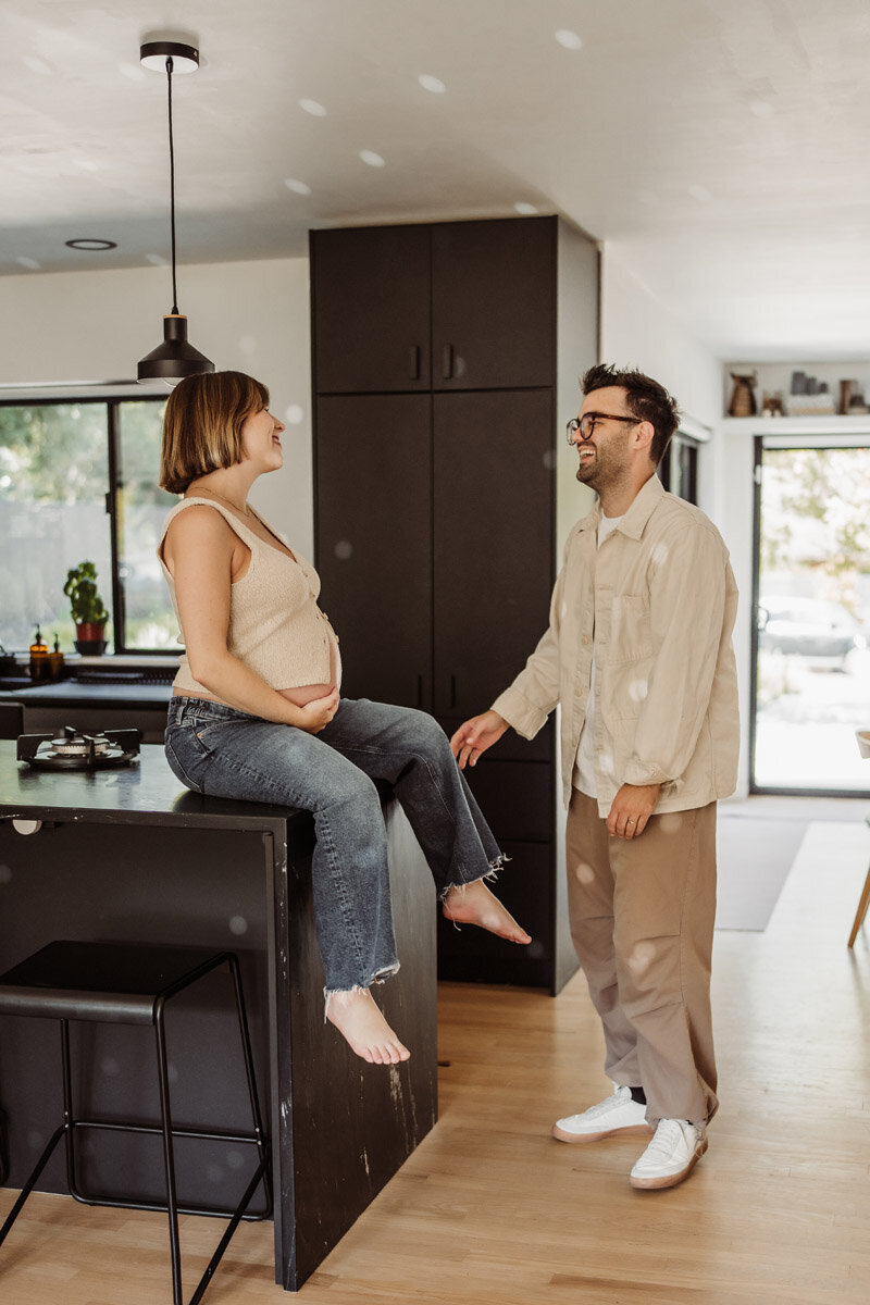 in-home-lifestyle-maternity-portland-oregon-natalie-broders-03