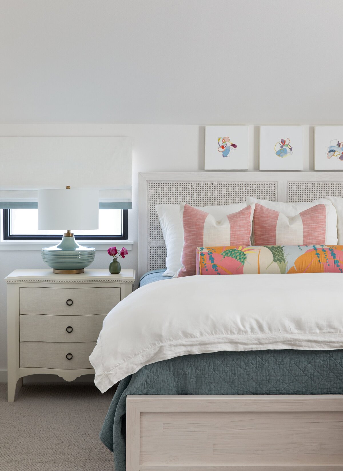 daley-home-lakeside-landing-pink-guest-bedroom-3