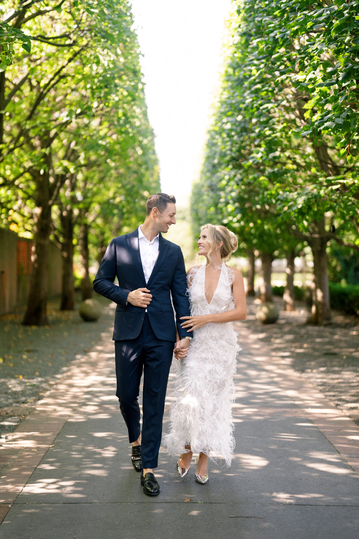 Berlez-Aspen-Avenue-Chicago-Wedding-Photographer-Engagement-Session-Chicago-Botanic-Garden-Selkie-Luxury-Editorial-True-to-Color-1