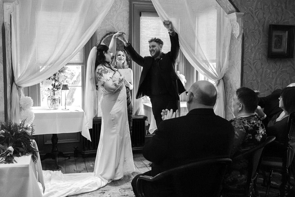 Intimate Wedding and Elopement Photographer23
