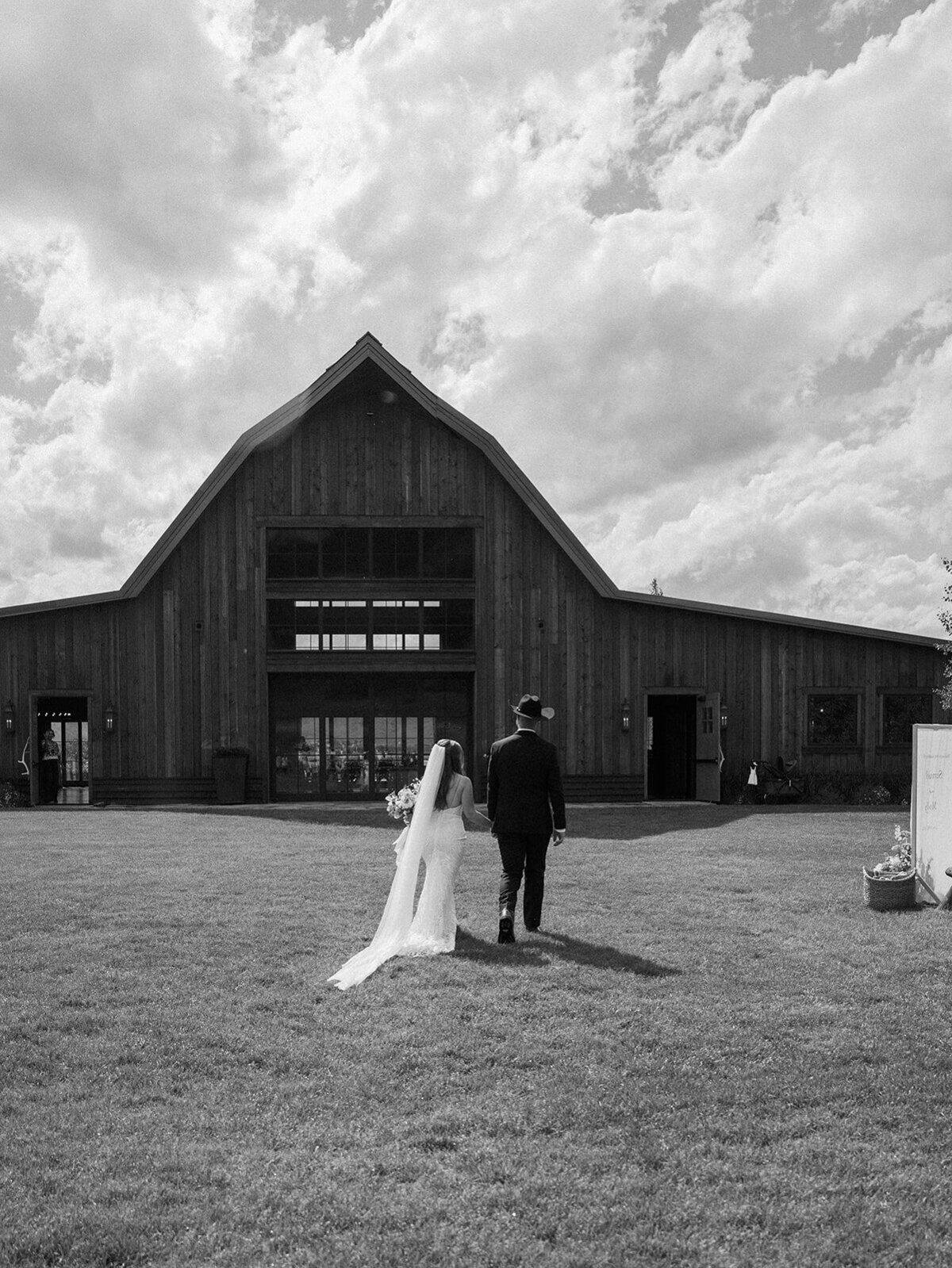 Sam & Molly_The Copper Rose Ranch Montana-348