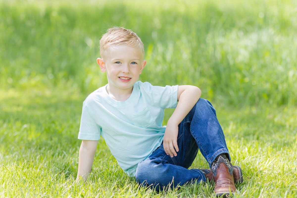 ohio-little-boy-in-field-1