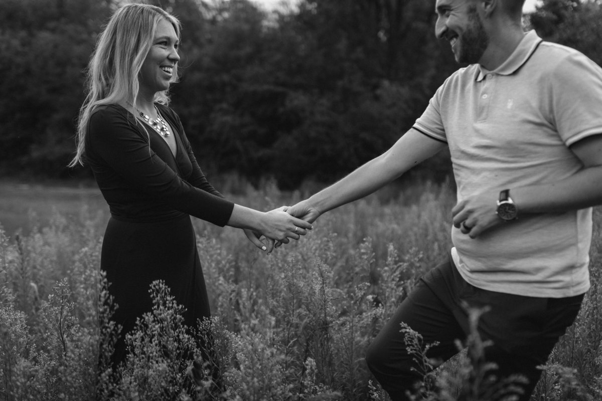 CHICAGO-ENGAGEMENT-PHOTOGRAPHY-BY-MEGAN-SAUL-PHOTOGRAPHY (9 of 11)