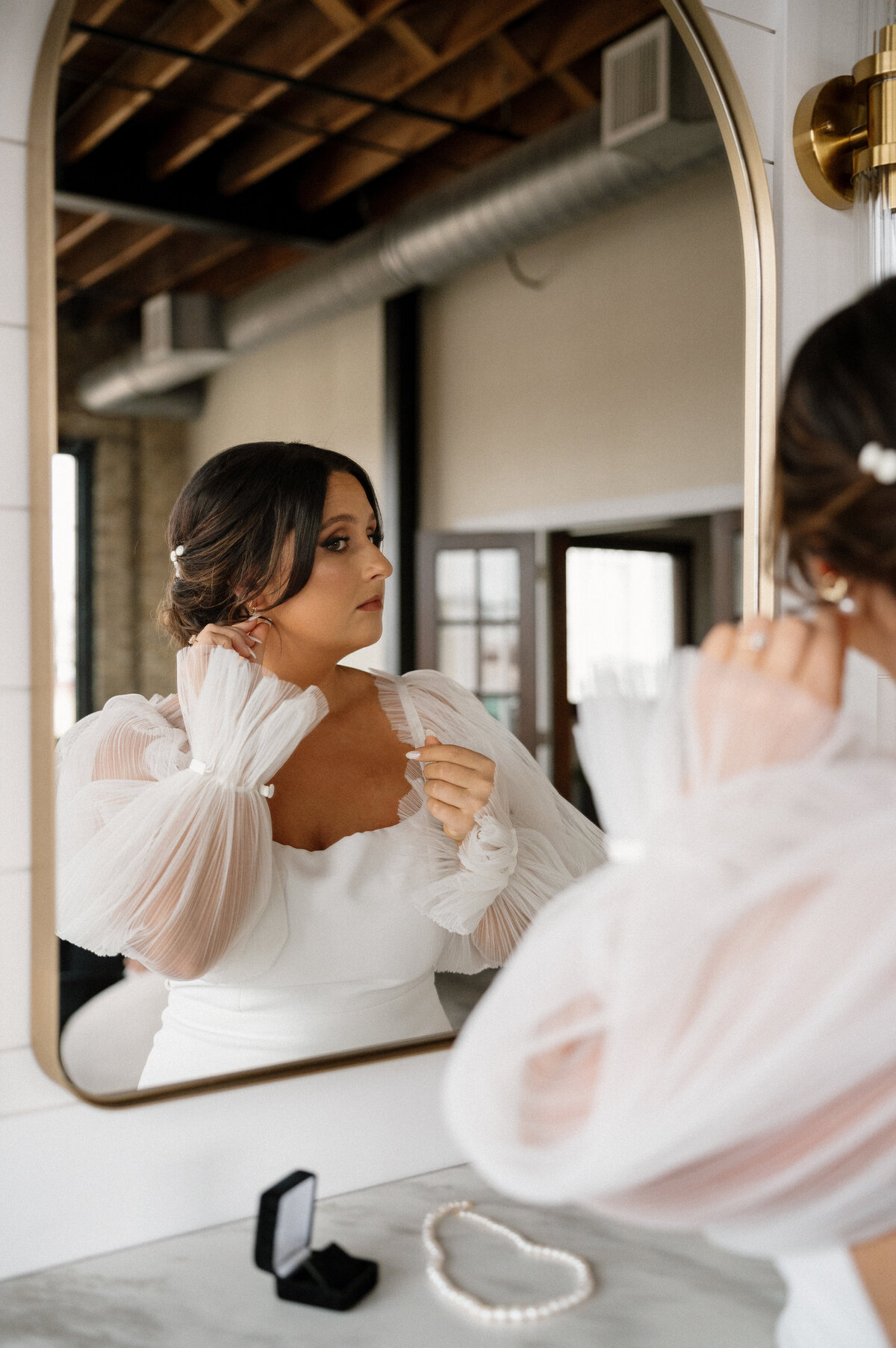 Bride-Getting-Ready-Harvester-Square-St-Cloud-MN