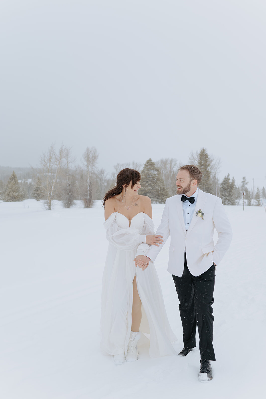 Winter-Elopement-B-T-351