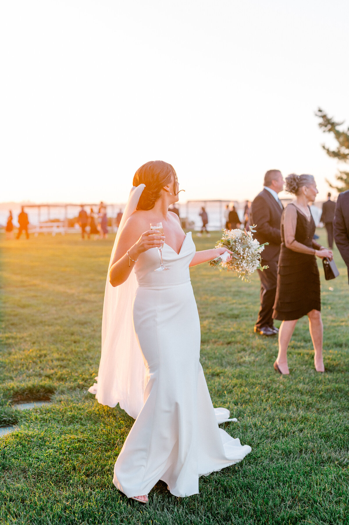 Newport-Harbor-Island-Resort-Wedding54